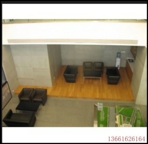 沙發(fā)背景墻與地面裝修 木絲水泥板的應(yīng)用與選購指南